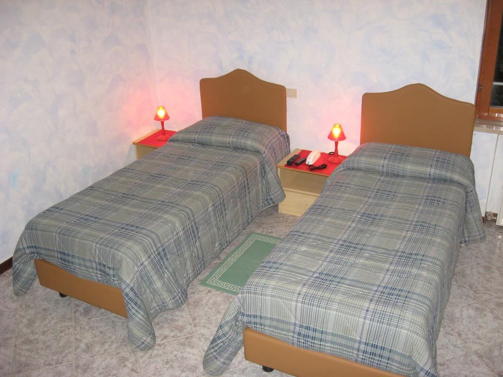 Albergo Ristorante Rosade Tavagnacco Екстер'єр фото